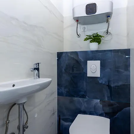 بيت للعطل Stunning In Kastel Sucurac With Heated Swimming Pool *